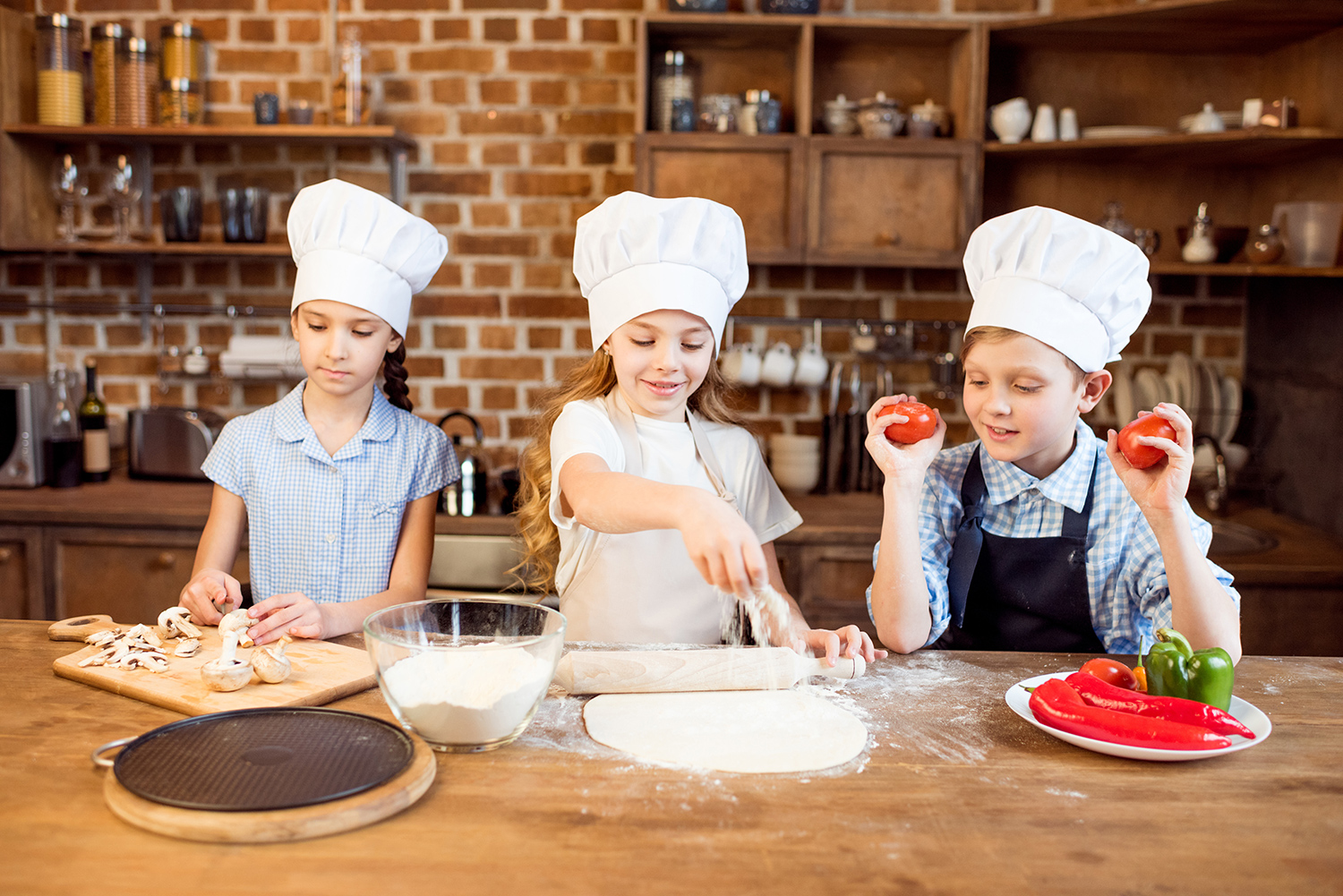 Children Making Pizza 